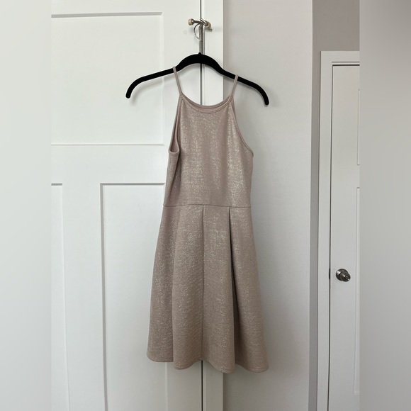 High Neck Soprano Dress - Picture 3 of 3